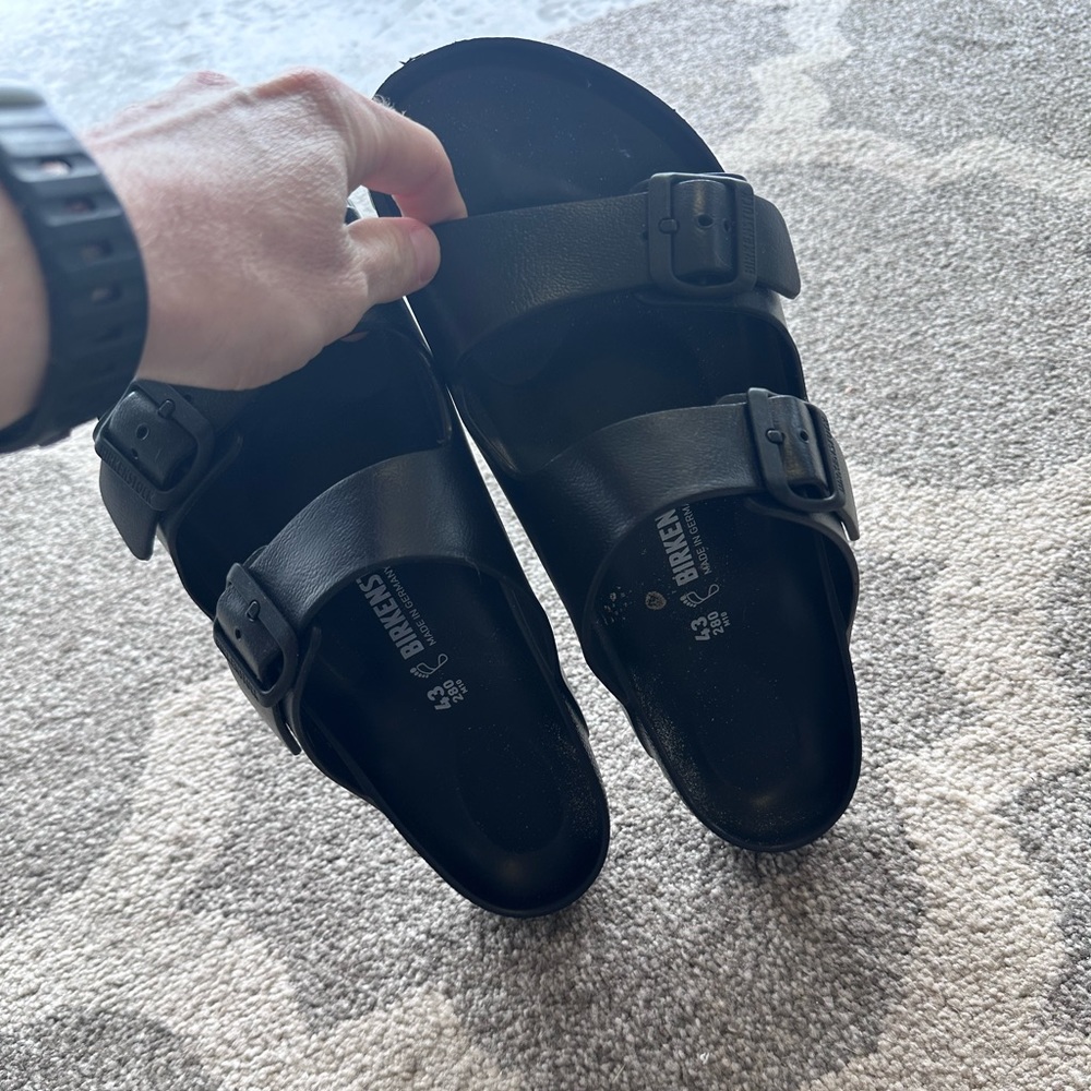 Men’s 10 Birkenstocks